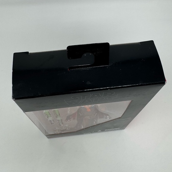 Star Wars The Black Series Ahsoka Tano Action Figure NEW - Picture 3 of 13